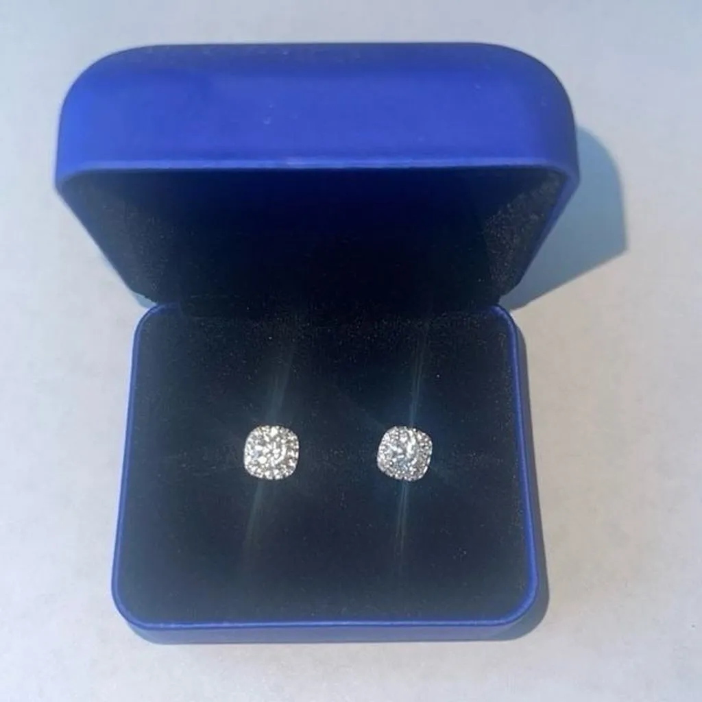 New Moissanite Stud Earrings 925 Sterling Silver