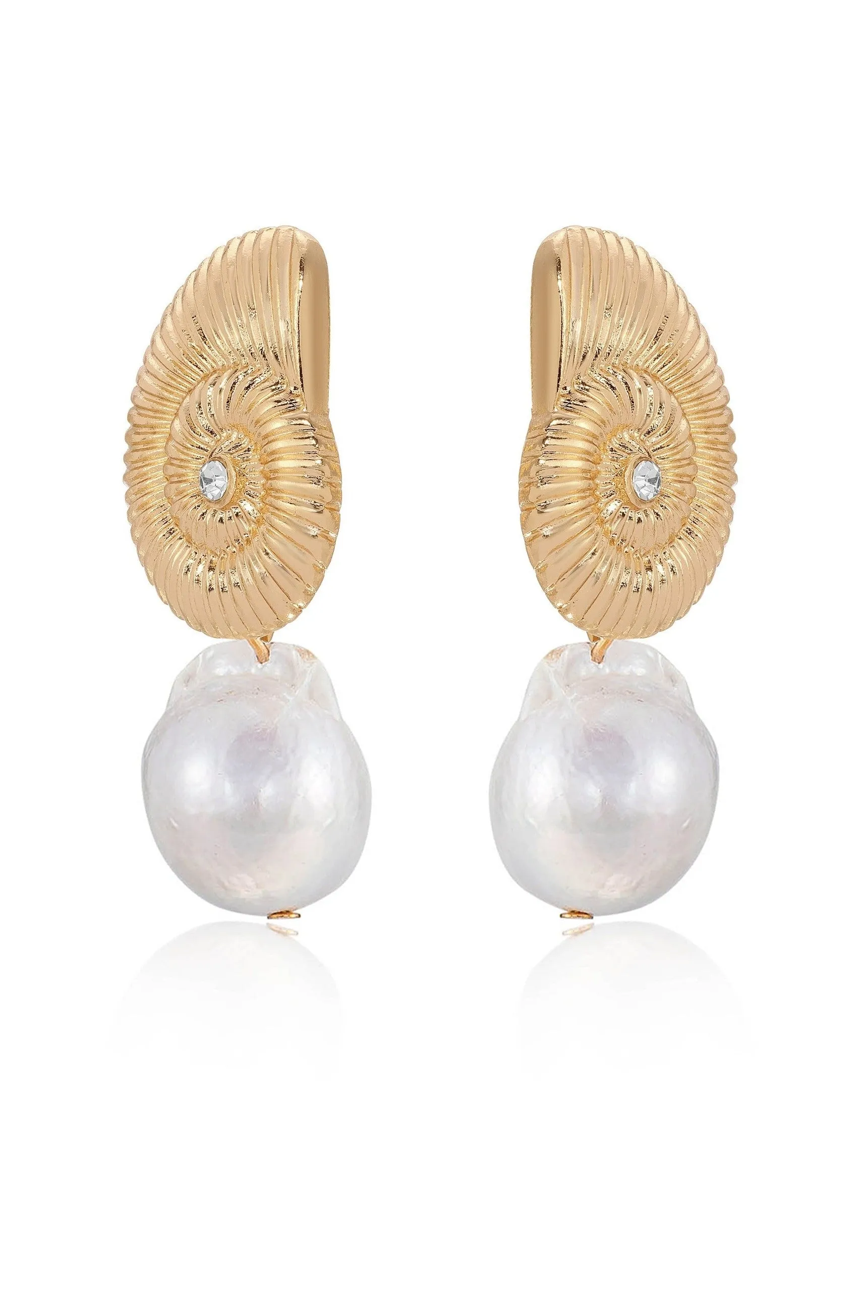 Pearl Shell Earrings - 18k Gold Plated